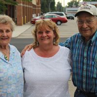 Linda Riddle Photo 27
