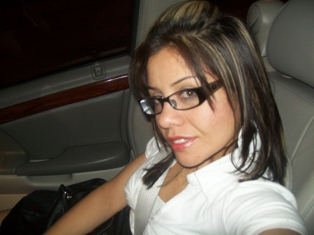 Cynthia Martinez Photo 42