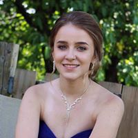 Kelly Lessard Photo 26