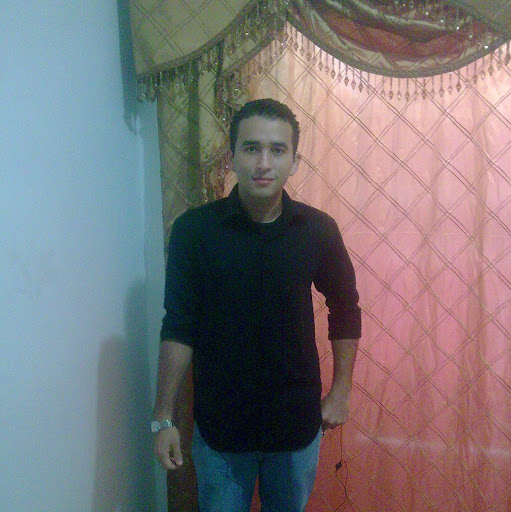 Enmanuel Hernandez Photo 14