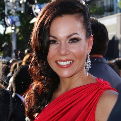 Elena Varela Photo 17