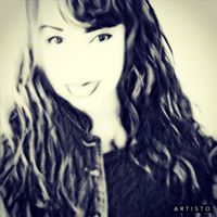 Terri Gold Photo 17