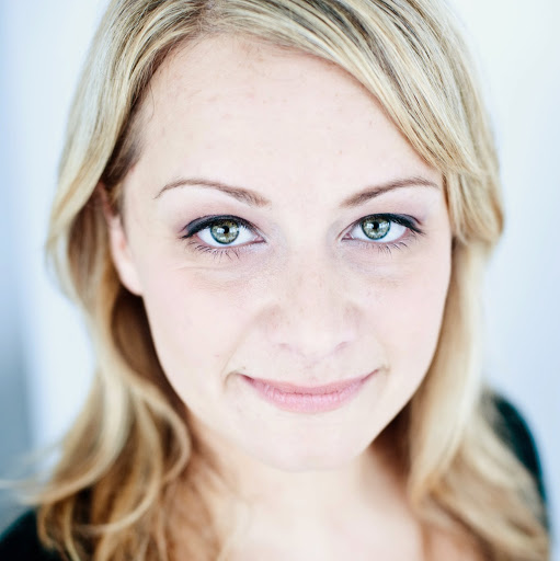 Simone Griffin Photo 14