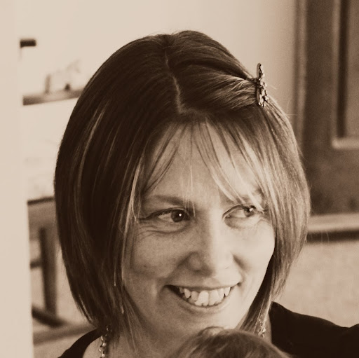 Kellie Jones Photo 13