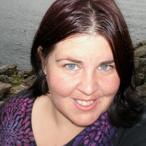 Elizabeth Lutz Photo 30