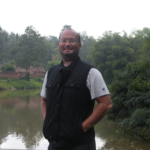 Dhiraj Kumar Photo 14