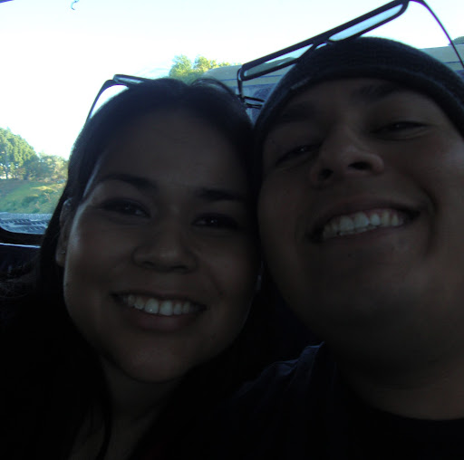 Reyna Flores Photo 23