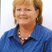 Jennie Clements Photo 6
