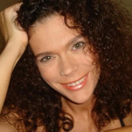 Julie Walker Photo 10