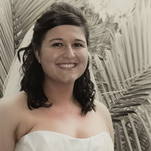 Lisa Wainwright Photo 8