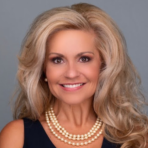 Cheryl Diamond Photo 17
