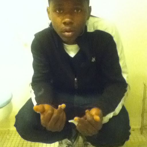 Armond Brown Photo 7