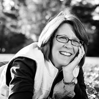 Julie Eggleston Photo 16