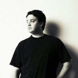 Robert Gladys Photo 16