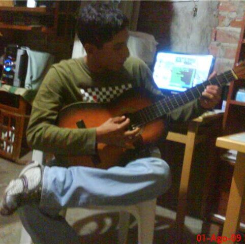 Julio Velarde Photo 19