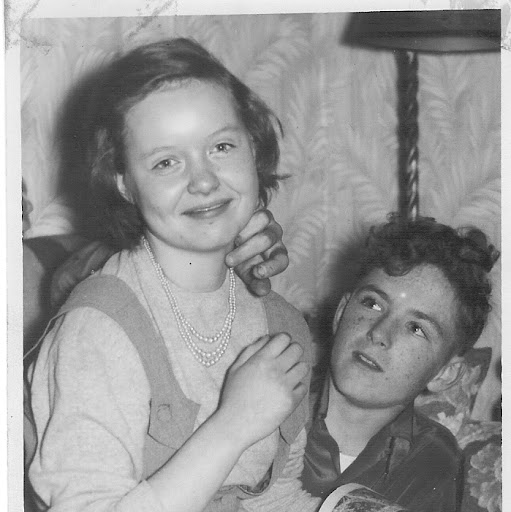 Sally Bullen Photo 5