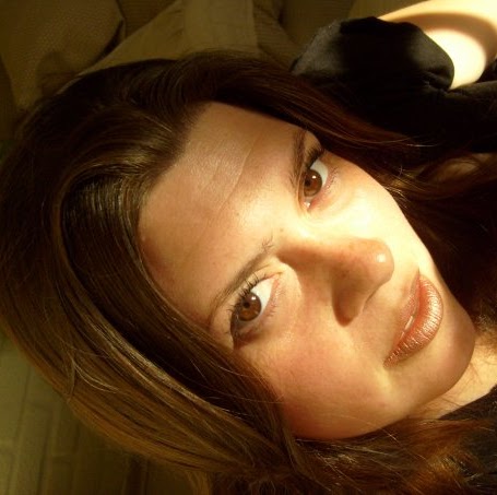 Erika Neira Photo 14