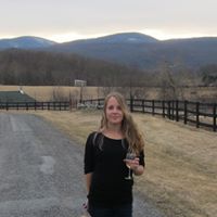 Katie Curtis Photo 42