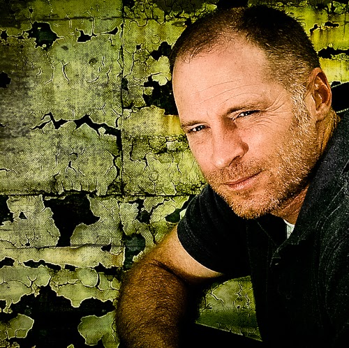 Deric Bell Photo 12