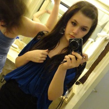 Stephanie Houser Photo 32