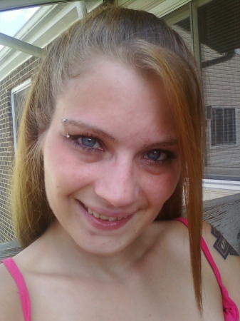 Ashley Crim Photo 3