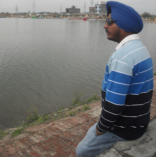 Gurpreet Sekhon Photo 15