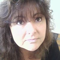 Sandy Kelly Photo 32