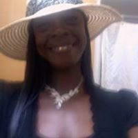 Monique Graves Photo 36