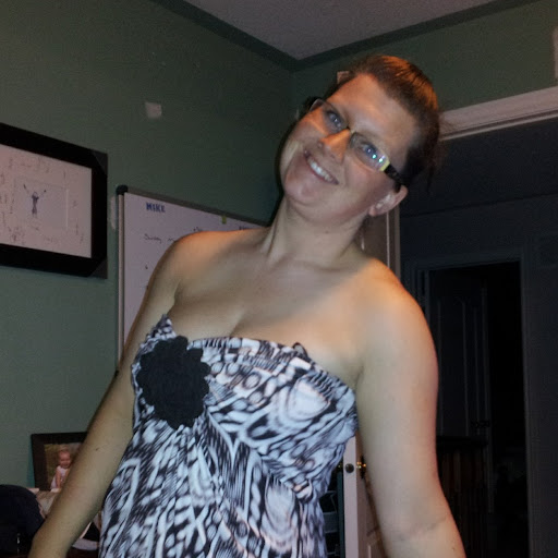 Amy Scholtes Photo 5