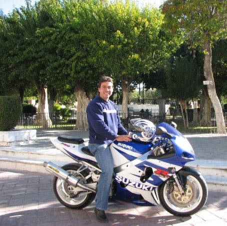 Benjamin Esparza Photo 26