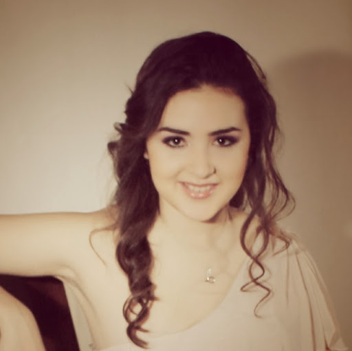 Diana Rosado Photo 15