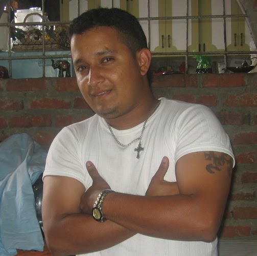 Efren Acosta Photo 16