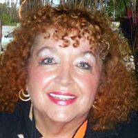 Linda Olah Photo 5