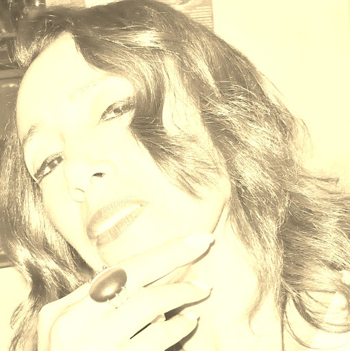 Mary Amaral Photo 26