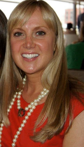 Elizabeth Hermes Photo 2