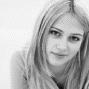 Melanie Simon Photo 32