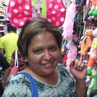 Sandra Manzano Photo 14