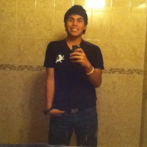Guillermo Reyes Photo 62
