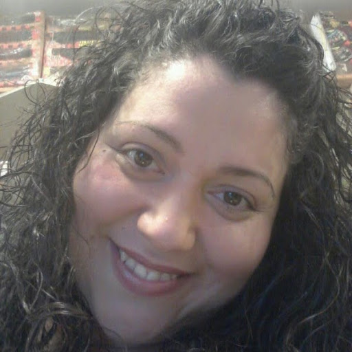 Michele Gonzalez Photo 19