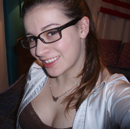 Sarah Jay Photo 43