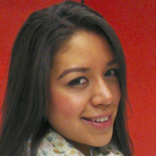 Cynthia Paredes Photo 17