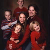 Erin Perkins Photo 37