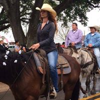 Amy Hastings Photo 37