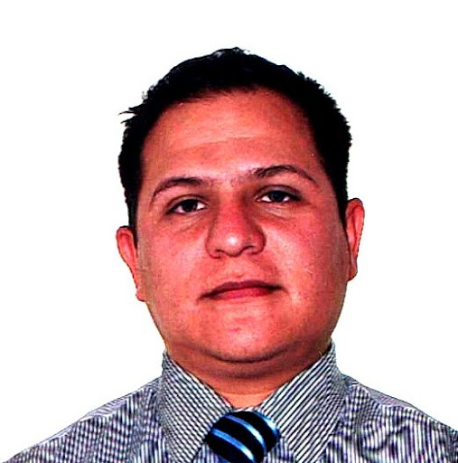 Oscar Quezada Photo 24