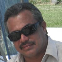 Ernesto Arvayo Photo 2