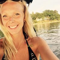 Sarah Paige Photo 25