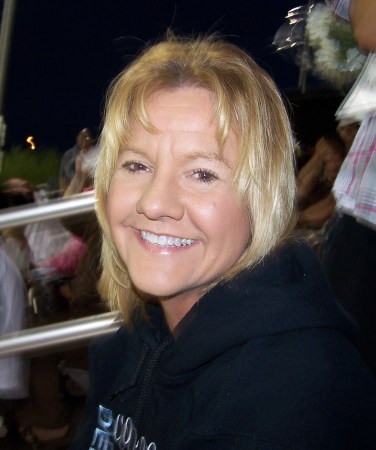 Mary Hutton Photo 25