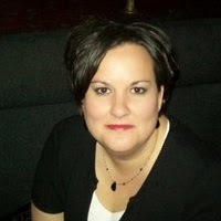 Heather Lowe Photo 37