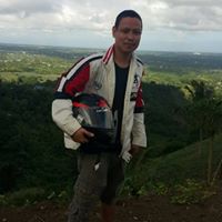 Mark Rueda Photo 10