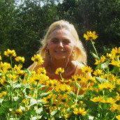 Marcia Vandenberg Photo 6